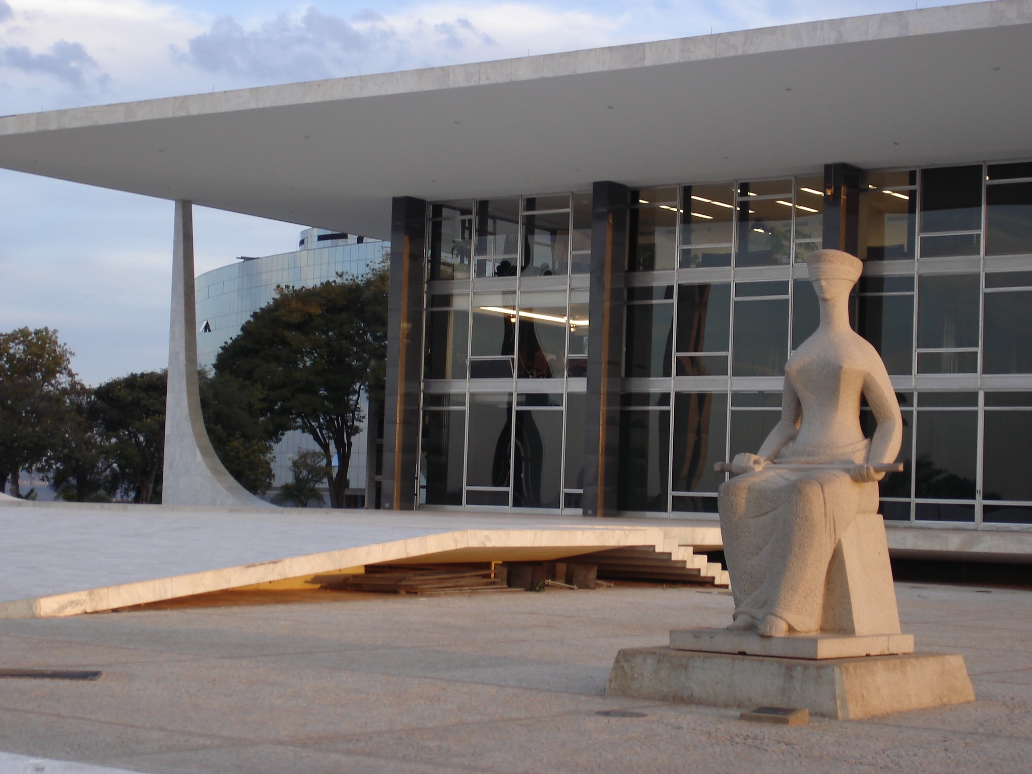 STF retoma julgamento de ações contra a reforma tributária em maio: o que está em jogo